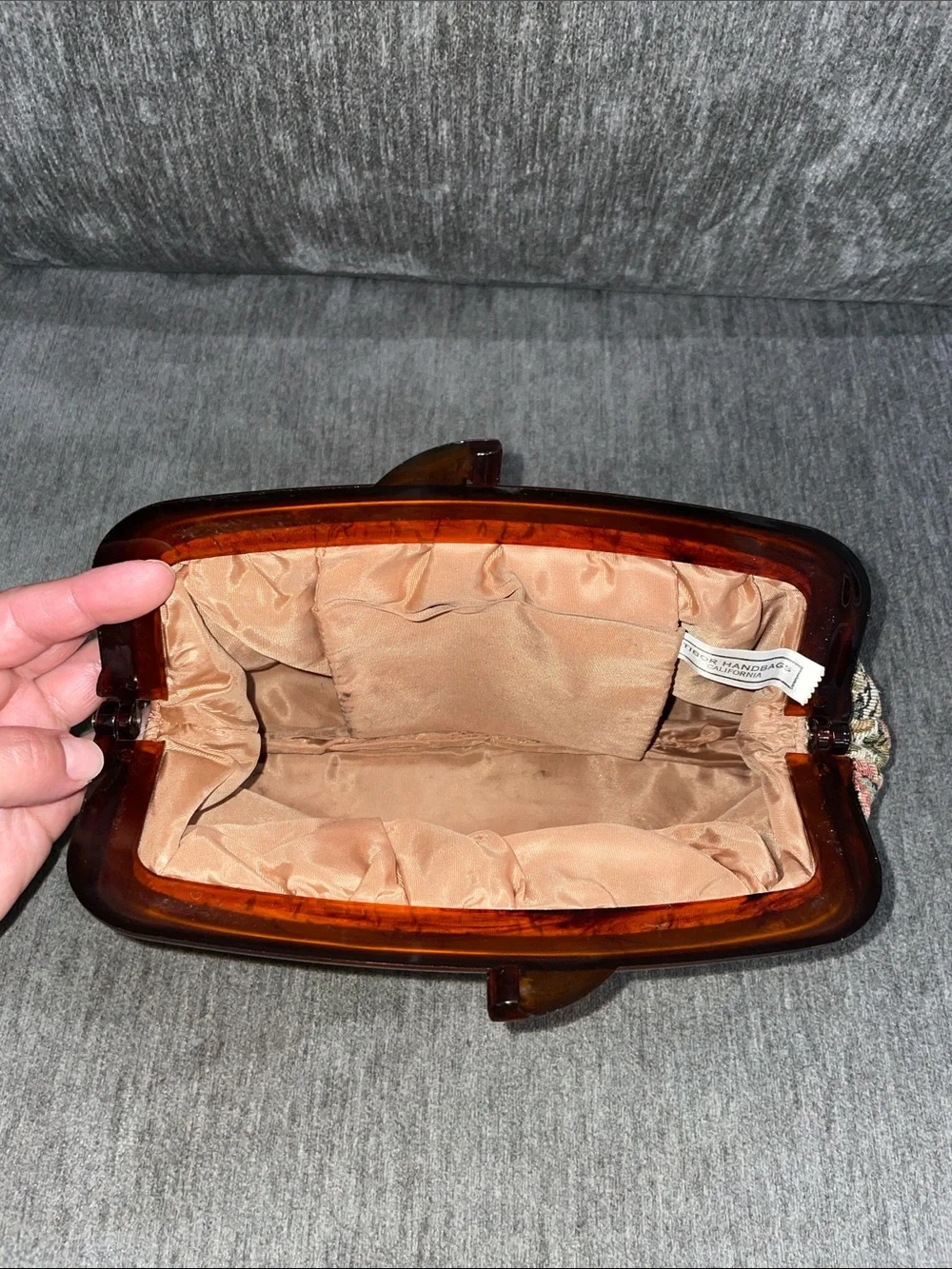Tibor Handbags California Vintage Floral Tapestry Clutch Purse Kiss Lock